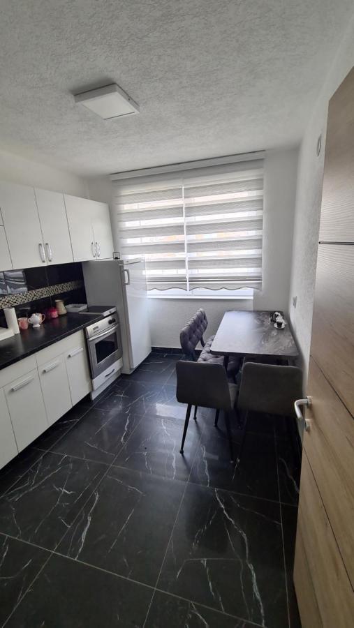 נובי פאזאר Galata Vip Apartment מראה חיצוני תמונה